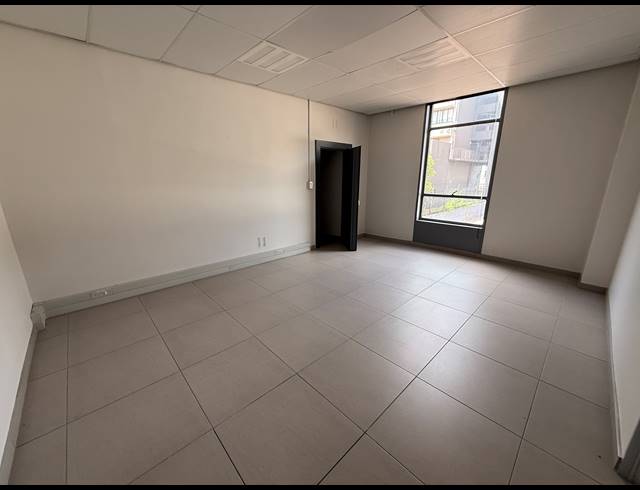 216M² OFFICE TO LET IN ROSEBANK